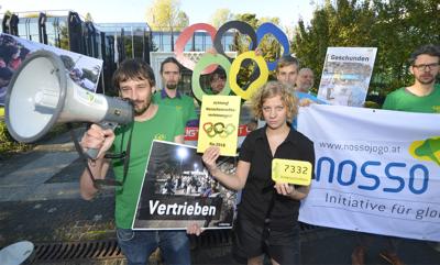 NJ-Protest vor IOC in Lausanne 2015 (C) Christian Brun