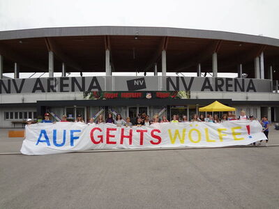 "Auf geht's Wölfe" Transparent